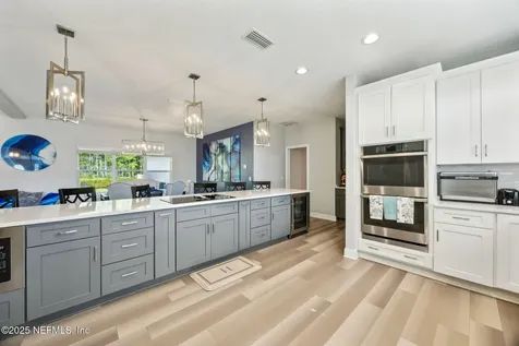 9818 Kings Crossing Drive Jacksonville FL 32219