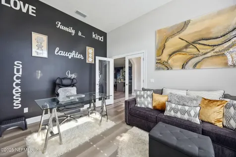9818 Kings Crossing Drive Jacksonville FL 32219