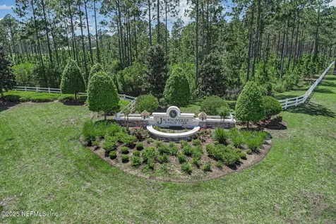 9818 Kings Crossing Drive Jacksonville FL 32219