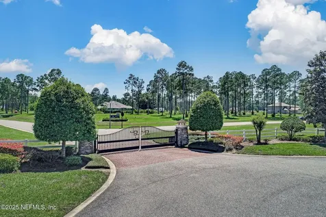 9818 Kings Crossing Drive Jacksonville FL 32219