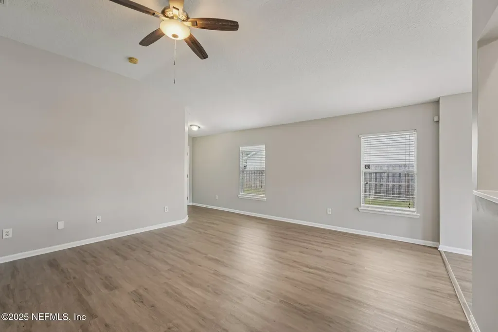 1068 Morning Light Road Jacksonville FL 32218