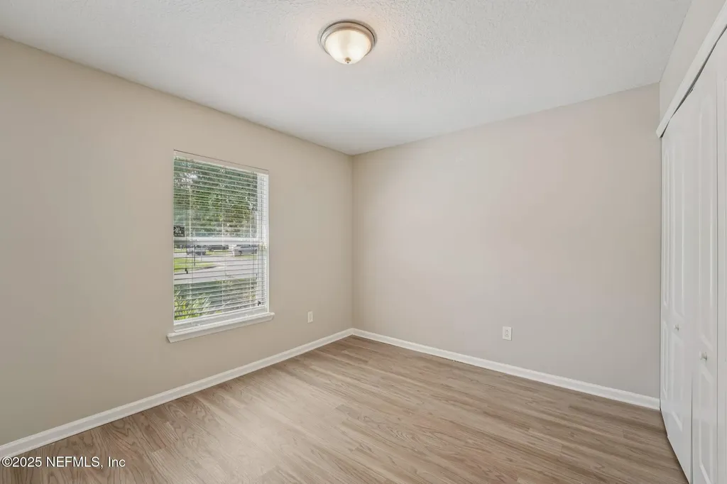 1068 Morning Light Road Jacksonville FL 32218