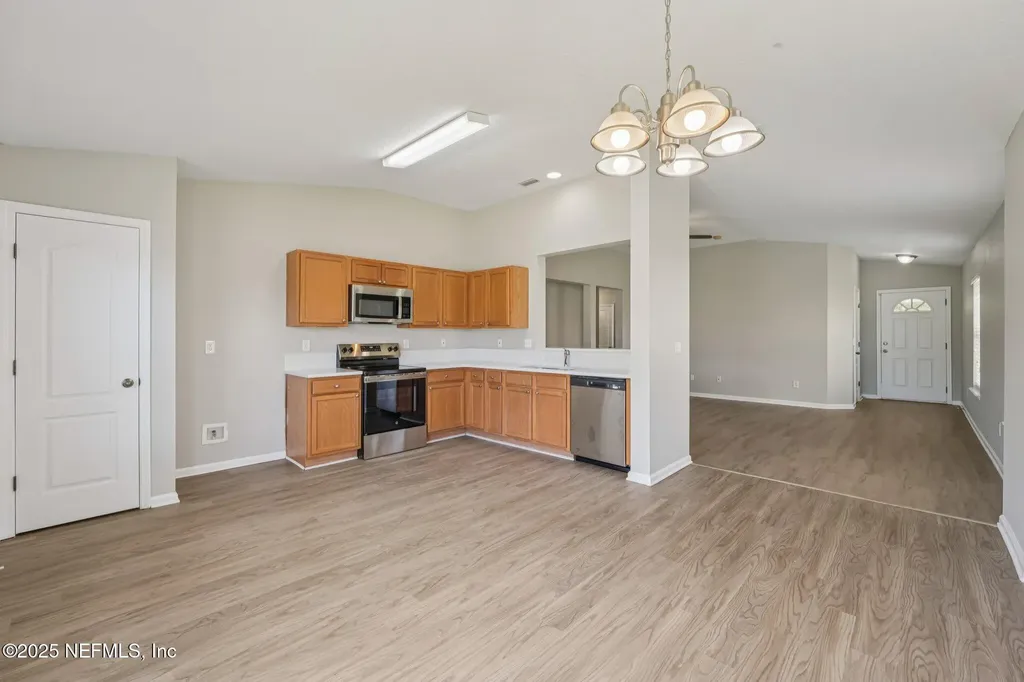 1068 Morning Light Road Jacksonville FL 32218
