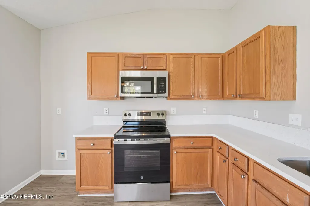 1068 Morning Light Road Jacksonville FL 32218