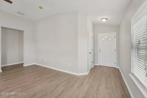 1068 Morning Light Road Jacksonville FL 32218