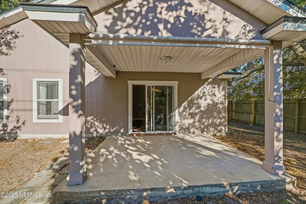 14084 Redrock Lake Drive Jacksonville FL 32226