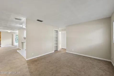 4447 W Melvin Circle W Jacksonville FL 32210