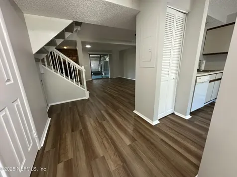 7042 Prestwick Circle S Jacksonville FL 32244