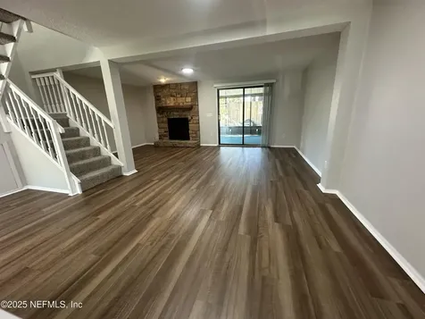 7042 Prestwick Circle S Jacksonville FL 32244