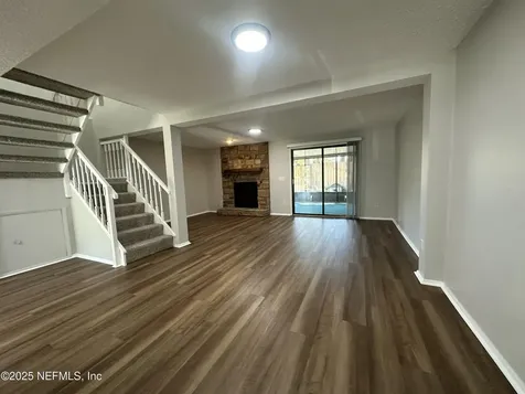 7042 Prestwick Circle S Jacksonville FL 32244