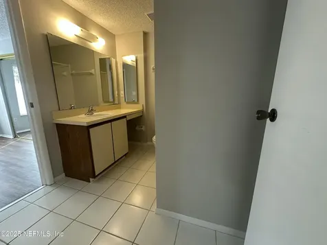 7042 Prestwick Circle S Jacksonville FL 32244