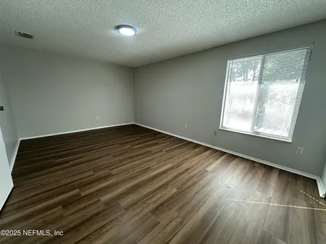 7042 Prestwick Circle S Jacksonville FL 32244