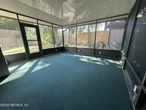 7042 Prestwick Circle S Jacksonville FL 32244