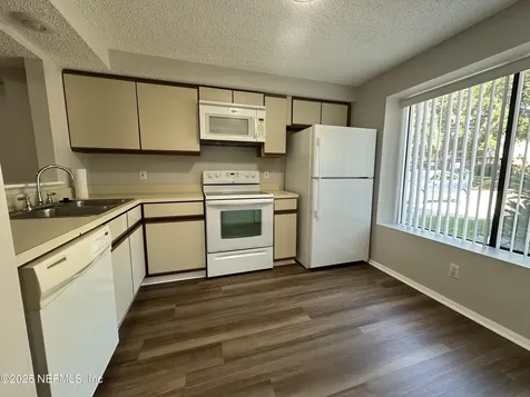 7042 Prestwick Circle S Jacksonville FL 32244