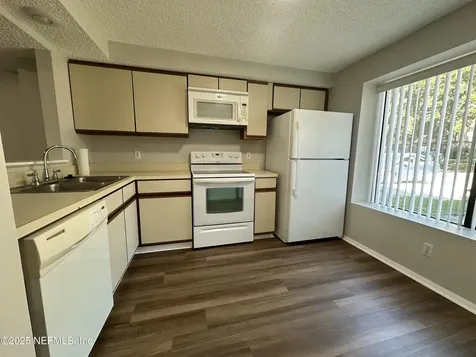 7042 Prestwick Circle S Jacksonville FL 32244