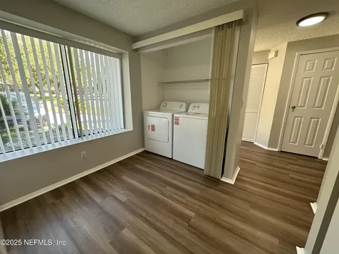 7042 Prestwick Circle S Jacksonville FL 32244