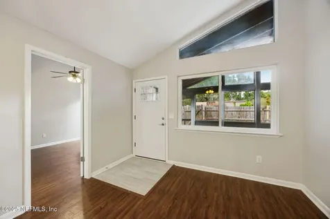 10708 Whispering Woods Place Jacksonville FL 32246