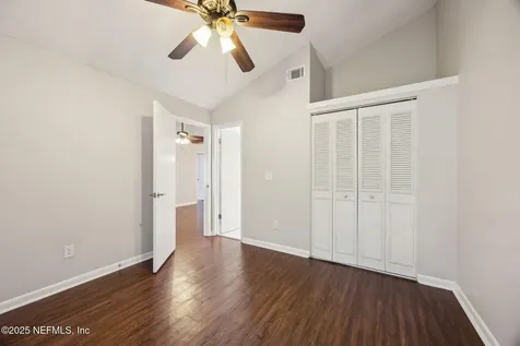 10708 Whispering Woods Place Jacksonville FL 32246