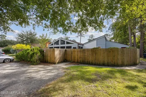 10708 Whispering Woods Place Jacksonville FL 32246