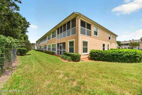 8495 Little Swift Circle Jacksonville FL 32256