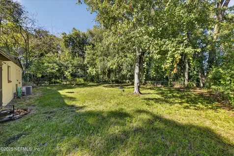 5261 Pennant Drive Jacksonville FL 32244