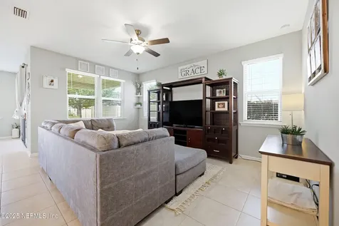 2955 Laurel Springs Drive Green Cove Springs FL 32043