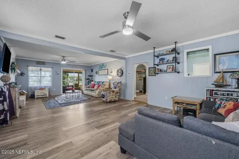 832 Lake Shore Terrace Interlachen FL 32148