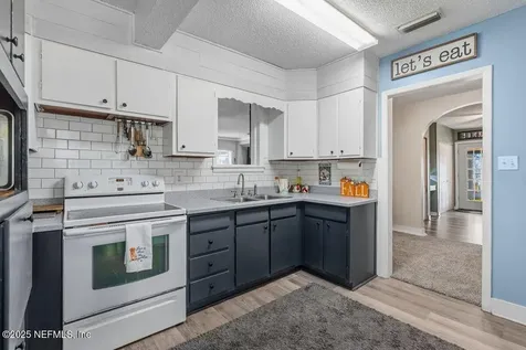 832 Lake Shore Terrace Interlachen FL 32148