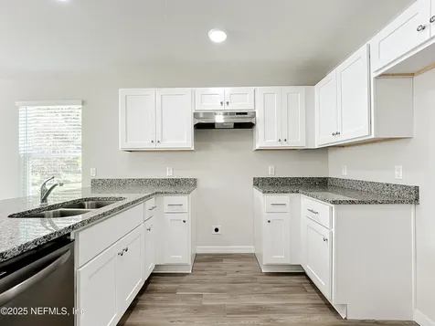 5669 George Court Jacksonville FL 32277