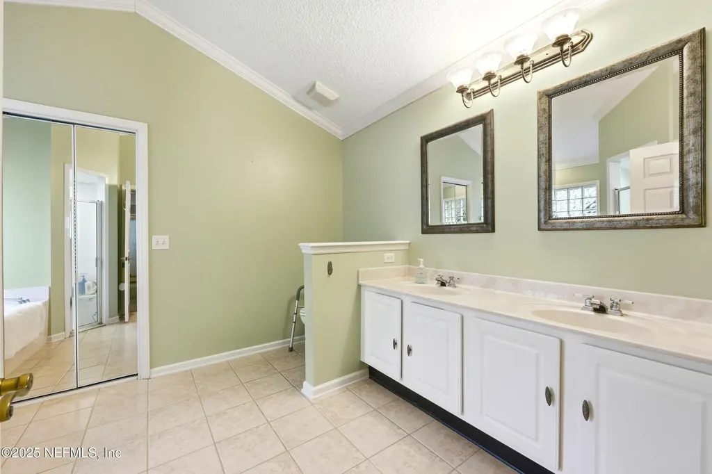 4511 Mainmast Lane Jacksonville FL 32277
