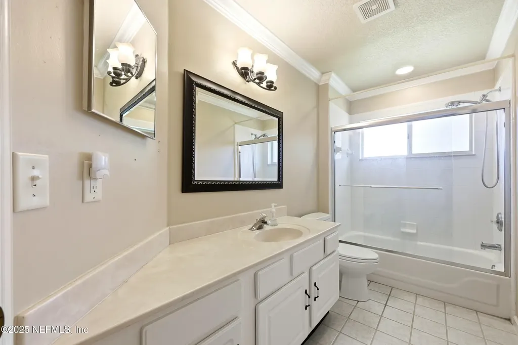 4511 Mainmast Lane Jacksonville FL 32277