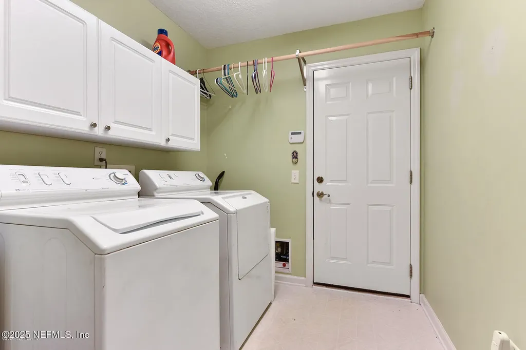 4511 Mainmast Lane Jacksonville FL 32277