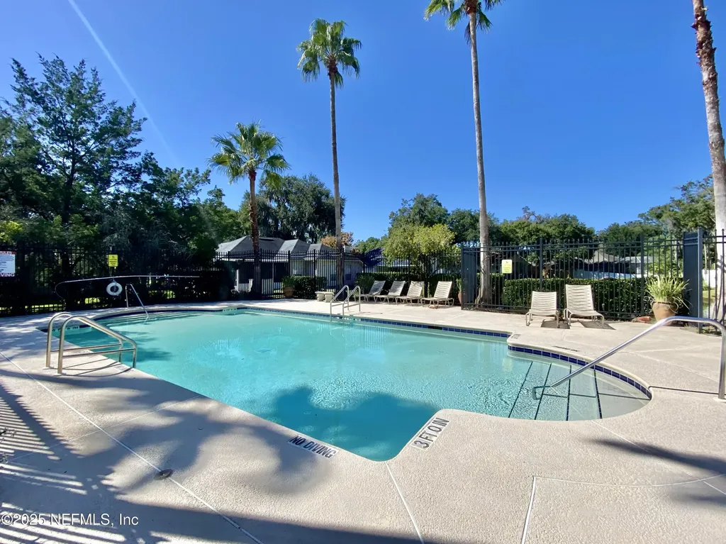 4511 Mainmast Lane Jacksonville FL 32277