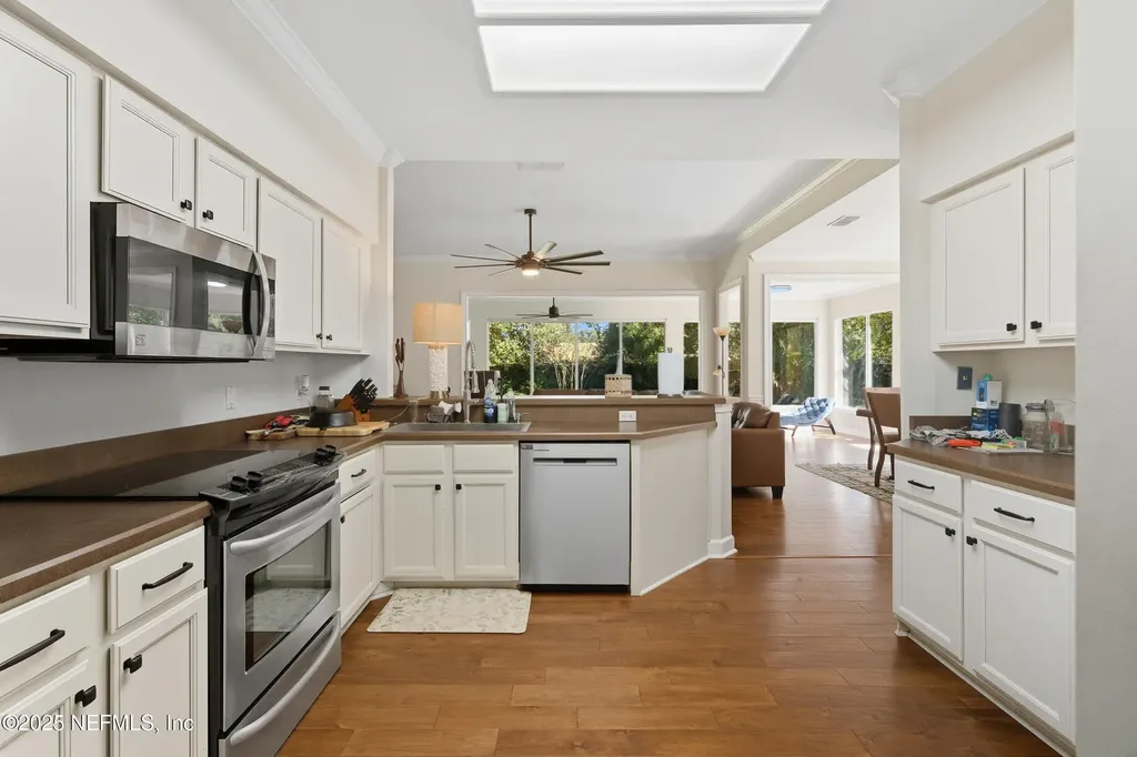 8423 Mizner Circle E Jacksonville FL 32217