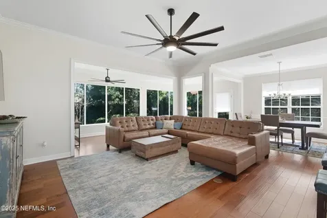 8423 Mizner Circle E Jacksonville FL 32217