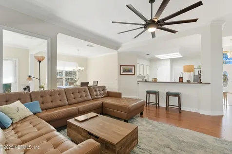 8423 Mizner Circle E Jacksonville FL 32217