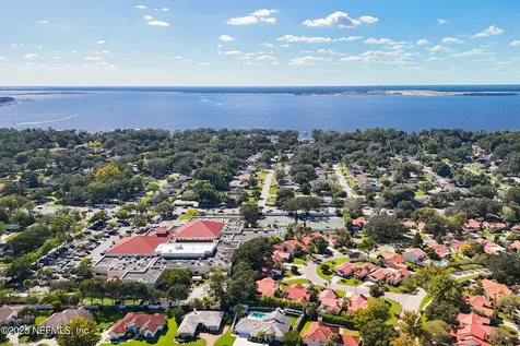 8423 Mizner Circle E Jacksonville FL 32217
