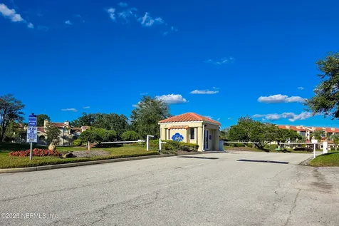8423 Mizner Circle E Jacksonville FL 32217