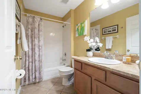 1733 Forest Creek Drive Jacksonville FL 32225