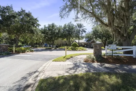 1733 Forest Creek Drive Jacksonville FL 32225