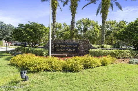 1733 Forest Creek Drive Jacksonville FL 32225