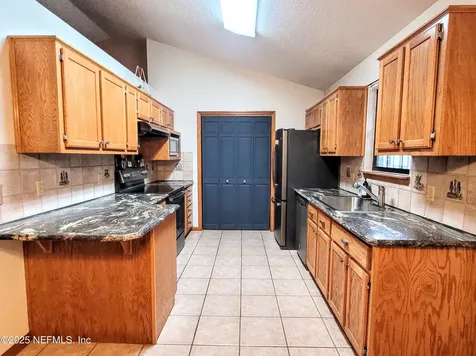 112 W Camelot Drive Palatka FL 32177