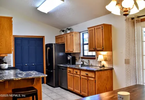 112 W Camelot Drive Palatka FL 32177