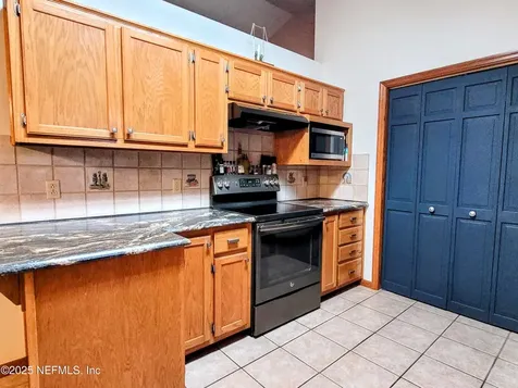 112 W Camelot Drive Palatka FL 32177