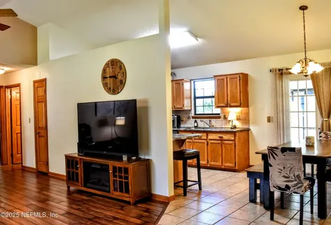 112 W Camelot Drive Palatka FL 32177