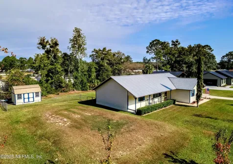 112 W Camelot Drive Palatka FL 32177