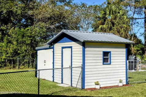 112 W Camelot Drive Palatka FL 32177