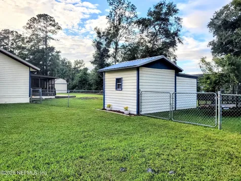 112 W Camelot Drive Palatka FL 32177