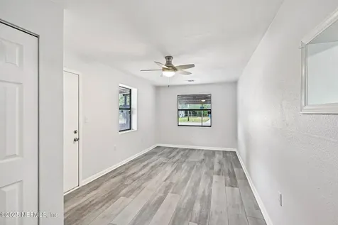 1614 Loyola Drive N Jacksonville FL 32218