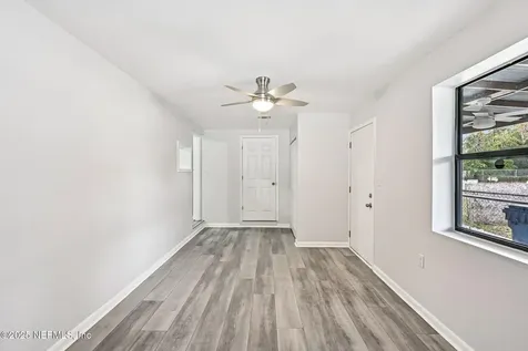 1614 Loyola Drive N Jacksonville FL 32218